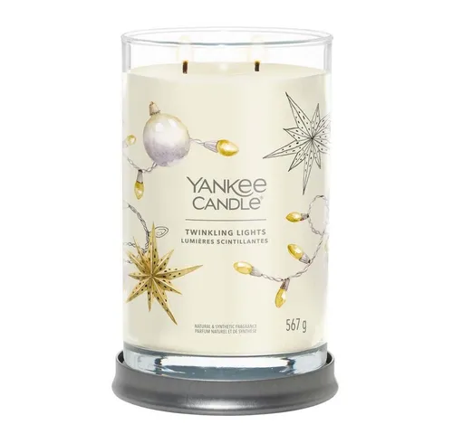 Yankee Candle große Duftkerze Twinkling Lights 567g - Festliche Duftkerze mit einer harmonischen Mischung aus Mandel, Jasmin und Vanille. Ideal für gemütliche Abende und stimmungsvolle Dekoration. Genießen Sie ein verbessertes Dufterlebnis mit hochwertigem Sojawachs.