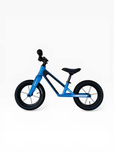Berlin Bike Laufrad Raddy & Laffy für Kinder (3-6 Jahre) - Das Raddy & Laffy Kinderlaufrad fördert spielerisch Gleichgewicht und Koordination. Mit leichtem Magnesiumrahmen und 12-Zoll-Luftreifen bietet es hohen Fahrkomfort und Sicherheit für kleine Abenteurer.