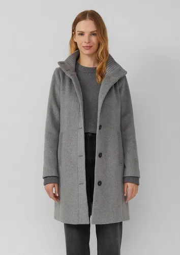 s.Oliver RED LABEL Slim Fit Damenmantel in Hellgrau Melange, Größe 34 - Eleganter Slim Fit Damenmantel mit Woll-Anteil. Die melierte Optik und der Stehkragen verleihen Stil, während seitliche Eingrifftaschen praktische Details bieten. Ideal für den modischen Alltag.