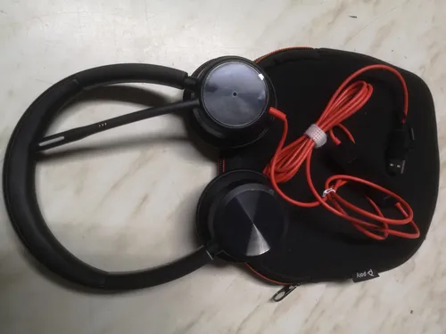 Poly Blackwire 8225 - Stereo USB-C Headset mit geräuschunterdrückendem Mikrofon, ideal für störungsfreies Arbeiten und hohe Konzentration