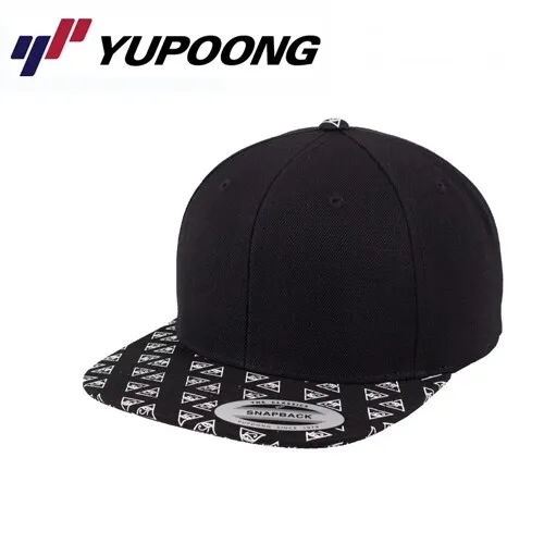 Yupoong Horus Eye Snapback Cap Uni/One Size Schwarz