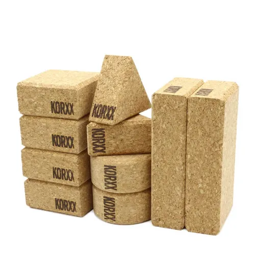 Korxx Korkbausteine beige, 10 Stück - Kreative Korkbausteine in verschiedenen Formen, leicht und leise. Fördern die Fantasie und Feinmotorik von Kindern ab 2 Jahren. Umweltfreundlich und sicher in der praktischen Holzkiste.