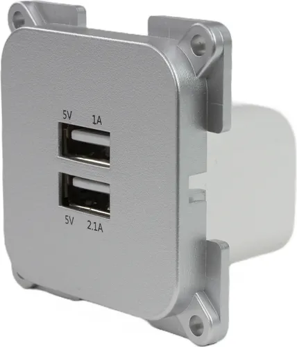 C-Line Doppel USB Steckdose 12/24 Volt für Wohnmobile - Hochwertige doppel USB Steckdose in Silber mit 3,1 A, ideal für Wohnmobile. Kompatibel mit gängigen Schalter- und Steckdosensystemen. Seidenmatte Oberfläche und modernes Design.