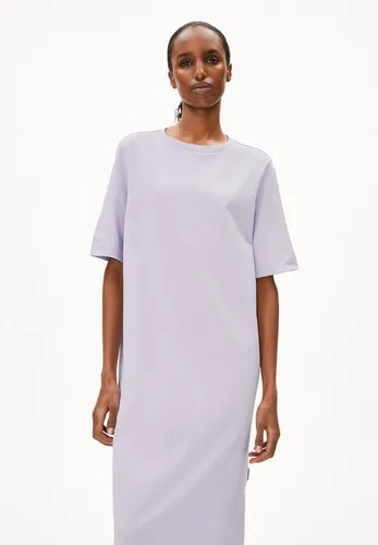 Armedangels Midikleid XELINAA JERSEY Loose Fit lila S (36) - Stylisches Midikleid im Loose Fit aus schwerem Jersey, gefertigt aus 50% Bio-Baumwolle und 50% recycelter Baumwolle. Ideal für einen lässigen Look, pflegeleicht und umweltbewusst.