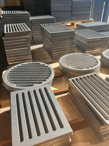 Ofenrost Ascherost Gusseisen 16 x 28 cm - Aschesauger - Hochwertiger Gusseisenrost für optimale Luftzufuhr und Gluthaltung, ideal für Kaminöfen und Grills, hitzebeständig bis 700 °C.
