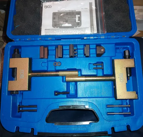 BGS 8501 Steuerketten-Nietgerät - Nietzangen für Mercedes-Benz, einfaches Erneuern von Steuerketten ohne Zerlegen des Steuerkassen, passend für 4 mm Kettenbolzen und Simplex/Duplex-Modelle.