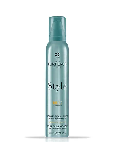Style Espuma Moldeadora 200 ml - Pflanzlicher Haarschaum für Volumen und Halt. Mit Cakile für Feuchtigkeit und Vitamin B5 zur Pflege. Ideal für ein glattes und definiertes Styling.