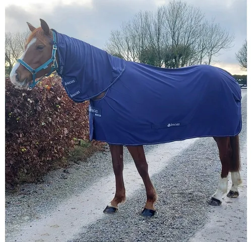Bucas Power Cooler & Neck - Navy/Silver - Fliegenschutz für Pferde, atmungsaktive Transportdecke mit abschwitzender Funktion und abnehmbarem Halsteil für optimalen Komfort.