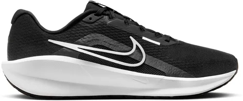 NIKE Herren Laufschuhe Downshifter 13 - Ideal für Einsteiger und Fortgeschrittene - Laufschuhe mit weichem Obermaterial und hervorragender Dämpfung, perfekt für alle Lauflevels. Erreiche deine Ziele mit Komfort und Stil.