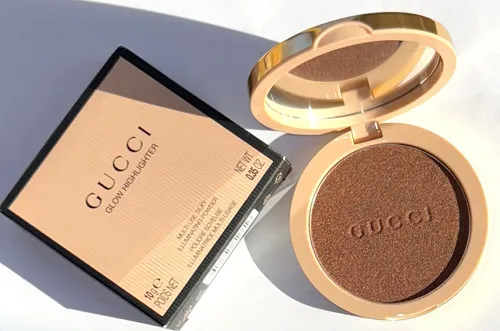 GUCCI Glow Highlighter