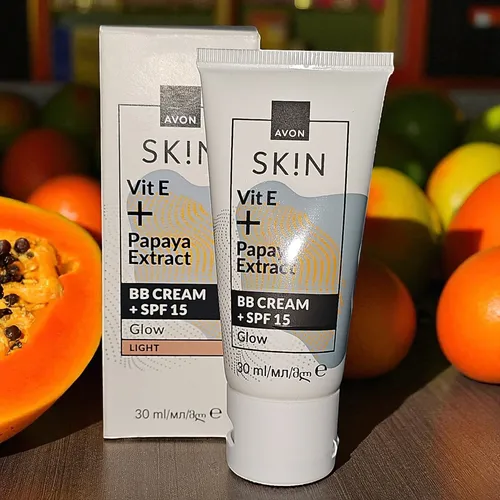AVON SKIN Vit E BB Creme Glow Farbe Light Vitamin E Kurkuma getönt Pflege LSF15