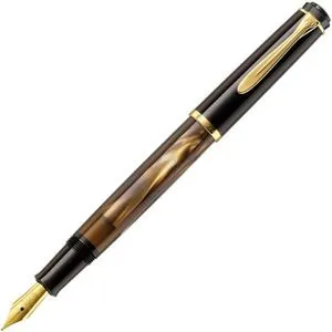 Pelikan Füller Classic M200 – Eleganter Kolbenfüller in Braun-Marmoriert - Füller der Spitzenklasse aus Edelharz, mit 24-Karat vergoldeter Feder für ein weiches Schriftbild. Ideal für Rechts- und Linkshänder, handgefertigt in Deutschland, inkl. elegantem Geschenketui.