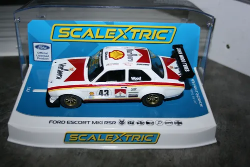 Scalextric C4421 1:32 Ford Escort Mk.1 RSR Wood HD von Scalextric
