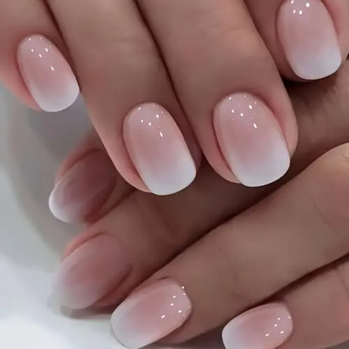 MouyouGlow Press on Nails Kurz