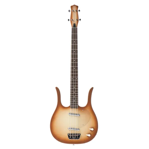 Danelectro 58 Longhorn Bass CB B-Stock - B-Stock E-Bass, Danelectro 58 Longhorn mit einzigartigen Souped up Lipstick Pickups für kraftvollen Sound und voller Garantie, ideal für Bassisten, die Qualität zu einem reduzierten Preis suchen.