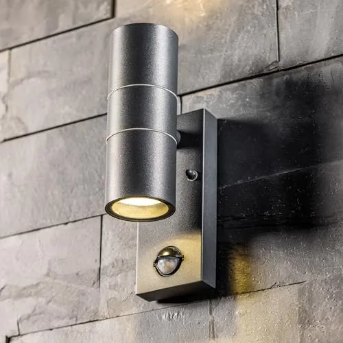 CGC Lighting Außenwandleuchte IP44 mit PIR Bewegungsmelder - Moderne Außenwandleuchte mit IP44 Schutz, ausgestattet mit einem einstellbaren PIR Bewegungsmelder für optimale Sicherheit und Komfort. Ideal für Garten, Veranda oder Hauseingang.