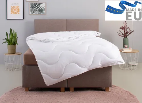 my home Microfaserbettdecke Mailo 135x200 cm & 155x220 cm - Bettdecken in pflegeleichter Qualität mit hautfreundlichem Microfaser-Feinbatist Bezug, ideal für Allergiker und für ein angenehmes Schlafklima.