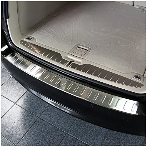 tuning-art 3510 Edelstahl Ladekantenschutz für BMW 5er Touring F11 - Hochwertiger Ladekantenschutz aus säurebeständigem Edelstahl für BMW 5er Touring ab 04/2010. Präzise Passform, einfache Montage und optimaler Schutz für Ihre Ladekante.