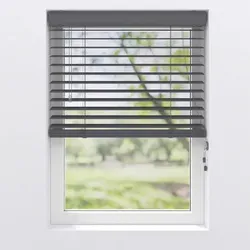 Anthrazit Jalousie in Holzoptik, 150x175 cm, universell einstellbar - Stylische Jalousie in Anthrazit aus Kunststoff mit Holzoptik. Maße: 150x175 cm, Länge individuell anpassbar. Ideal für eine moderne Wohnraumgestaltung und einfache Montage.