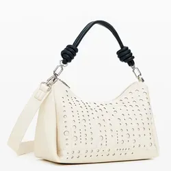 Desigual Damen Handtasche Bloomer Mayari crudo beige - Handtasche aus hochwertigem Material, mit stilvollem Design und idealer Größe für den täglichen Gebrauch. Perfekt für modebewusste Frauen.