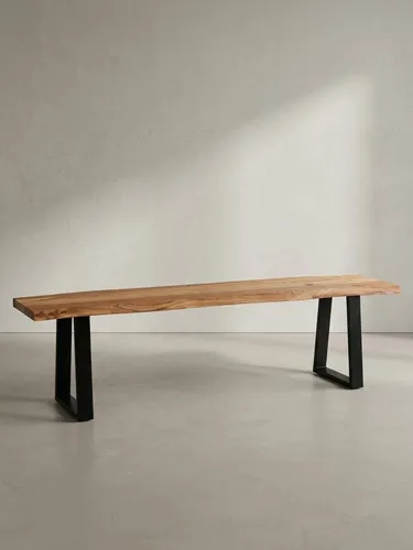 Kadima Design Esszimmerbank aus Akazie, 120 cm - Elegante Sitzbank aus massivem Akazienholz mit einzigartiger Baumkante, ideal für das Esszimmer. Handgefertigt und stabil dank trapezförmiger Metallbeine, max. Belastbarkeit 200 kg.