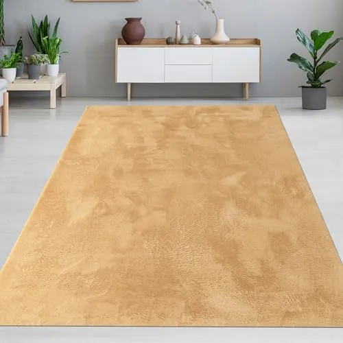 CARPETIA Teppich Wohn- und Schlafbereich Moderner Kurzflorteppich Felloptik samtweich angenehm mit leichtem Glanz pflegeleicht modern einfarbig Gold 160 x 230 cm
