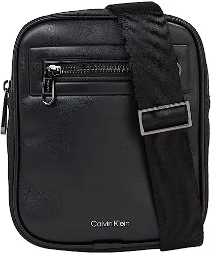 Calvin Klein CK Elevated Camera Bag Repreve S Black Tonal Mono - Herren-Schultertaschen, praktische Umhängetasche aus umweltfreundlichem Repreve-Material mit stylischem Design und ausreichend Stauraum für Ihre Essentials.