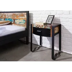 Nachttisch Altholz 50x40x60 mehrfarbig lackiert - INDUSTRIAL Design - Stylischer Nachttisch im INDUSTRIAL-Design, ein einzigartiges Stück aus Altholz. Mit praktischer Schublade und Ablagefläche bietet er zusätzlichen Stauraum. Die stabile Eisenkonstruktion und geschwungenen Füße sorgen für einen modernen Look.