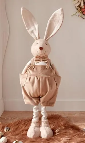 Dekoleidenschaft Dekofigur Hase mit Latzhose, 46 cm hoch - Osterdeko Hase, liebevoll aus Textil gefertigt und perfekt für die österliche Dekoration. Maße: H 46 cm, bringt fröhliche Stimmung ins Zuhause!