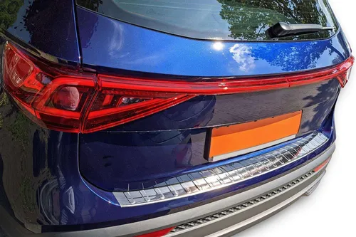 RECAMBO Ladekantenschutz für SEAT TARRACO - Abdeckblenden, schützt den Lack im Ladebereich vor Kratzern und verleiht eine exklusive Optik durch hochwertigen V2A Edelstahl und perfekte 3D-Passform.