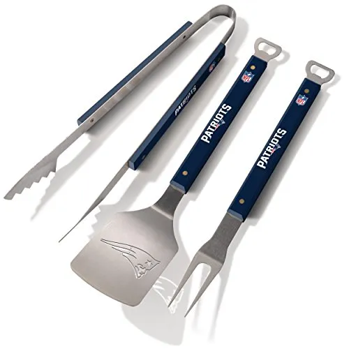 YouTheFan NFL New England Patriots Grill-Set 3-teilig aus Edelstahl - Hochwertiges Grill-Set mit einzigartigem Design und praktischen Funktionen. Inklusive Flaschenöffner und robusten Griffen – perfekt für jeden Fan und die nächste Grillparty!