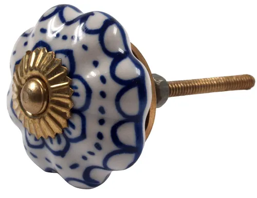 Schrankknäufe & -griffe von Guru-Shop