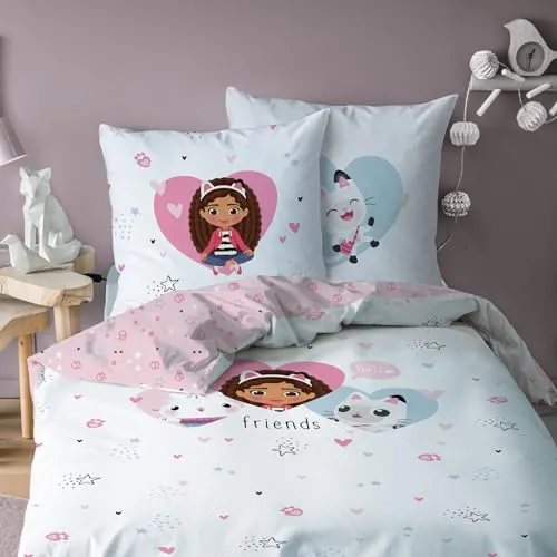 MTOnlinehandel Gabby Bettwäsche 135x200 cm – Kinderbettwäsche mit Gabby's Dollhouse Design - Bettwaren-Set für Kinder, bestehend aus einem Bettbezug und einem Kopfkissenbezug, aus 100% Baumwolle für hohen Komfort und fröhliche Atmosphäre im Kinderzimmer.