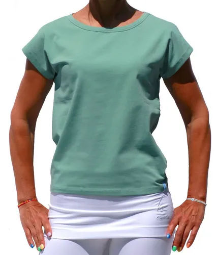 ESPARTO Yogatop T-Shirt Chaay für Yoga und Pilates Das Rückenteil ist etwas länger mit gerundetem Saum.