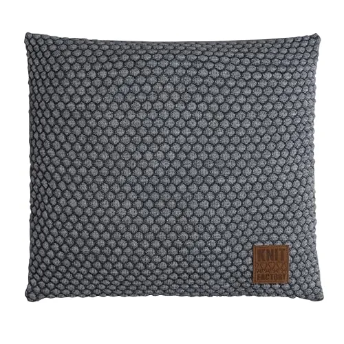 KNIT FACTORY - Juul Kissen - Quadratisches Zierkissen in Anthrazit/Grau - Zierkissen 50x50 cm aus 30% Wolle und 70% Polyacryl, weich, langlebig und pflegeleicht – ideal für einen klassischen, gemütlichen Look in jedem Wohnraum.