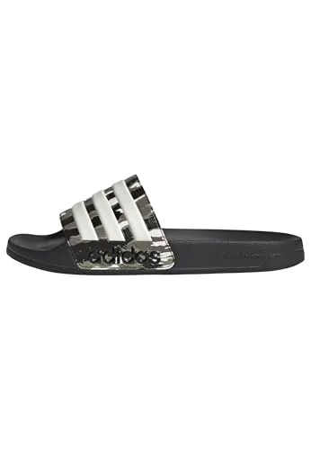 adidas SHOWER ADILETTE Badesandale schwarz 44 2/3 EU - Sportliche Badelatschen mit cloudfoam-Dämpfung für hohen Tragekomfort. Ideal für Freizeit und Schwimmbad. Bitte zwei Größen größer bestellen!
