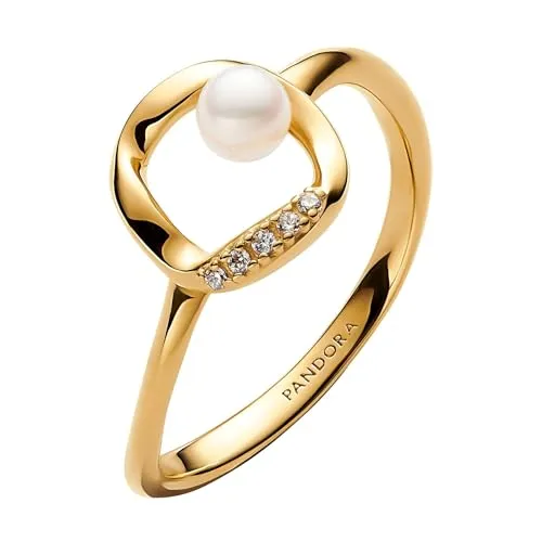PANDORA Damenring mit kleiner Perle in Goldfarben - Ringgröße 50 - Eleganter Bandring mit Perle und Zirkonia, perfekt für jeden Anlass und von der renommierten Marke Pandora.