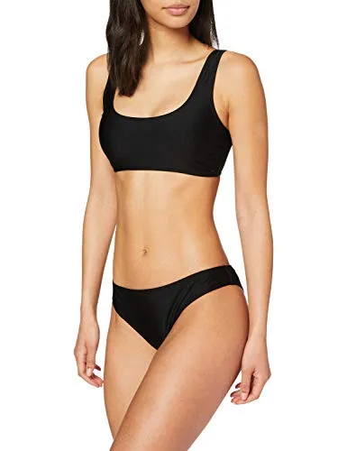 Urban Classics Damen Tanktop Bikini Set, Schwarz, XXL EU - Bikinioberteil mit breiten Trägern und tiefem Ausschnitt, ideal für trendbewusste Frauen. Entdecke mehr angesagte Streetwear im URBAN CLASSICS Brand Store.