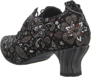 Elegante Komfort Pumps für Damen in Schwarz - Pumps für Damen, die eleganten Stil und höchsten Tragekomfort bieten. Ideal für formelle Anlässe oder den Alltag, erhältlich in verschiedenen Absatzhöhen für individuelle Stilvielfalt.