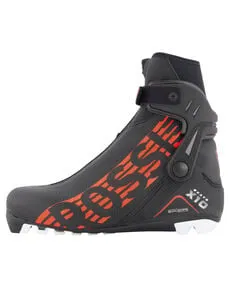 Rossignol X-10 Skate Langlaufschuhe - 45 - Skischuhe für Wettkämpfer: Der ROSSIGNOL X-10 Skate bietet reaktionsstarkes Fahrgefühl und podium-würdige Präzision dank innovativem Design und wärmeisolierenden Eigenschaften.