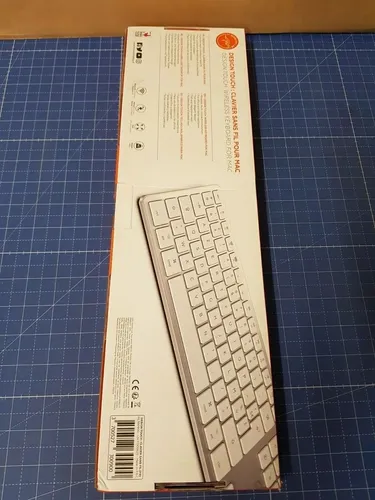 Mobility LAB ML300900 Bluetooth Tastatur Französisch, AZERTY - Tastatur im eleganten Silber-Design, ideal für MAC OS mit kabelloser Bluetooth-Konnektivität und französischem AZERTY-Layout für komfortables Tippen.