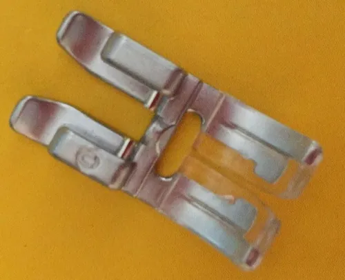 Nähfuß 0 Standard Nähfuß für Pfaff Nähmaschinen mit IDT 6mm