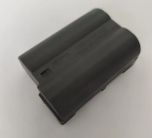 Nikon EN-EL15b Li-Ion Akku 1900 mAh - Kamera-Akkus mit hoher Kapazität für lange Betriebszeiten, kompatibel mit Nikon Z-Serie und Spiegelreflexkameras, ideal für Fotografen auf der Suche nach Zuverlässigkeit.