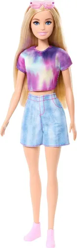 Mattel Barbie Mysteries: Beach Detectives Barbie Malibu Modepuppe mit unverkennbarem Outfit und Accessoires