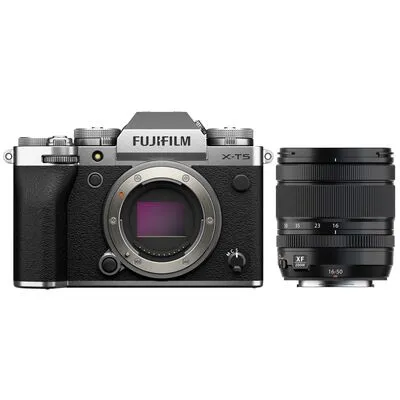 FUJIFILM X-T5 Kit Silber mit XF 16-50mm, 40,2 MP Systemkamera - Spiegelreflexkamera mit 40,2 MP X-Trans CMOS 5 HR Sensor, integrierter Bildstabilisierung und 6,2K Videoaufnahme - ideal für professionelle Fotografen auf Reisen.
