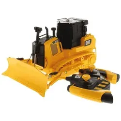 Carrera RC 2,4GHz CAT D7E Bulldozer - RC Baufahrzeug für Kinder ab 8 Jahren, mit origineller Lizenz und voller Funktionalität. Perfekt für Baustellenabenteuer im Sandkasten oder Park, mit einer Fahrzeit von bis zu 45 Minuten!