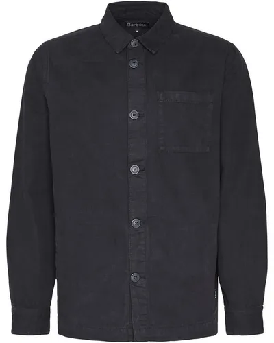 Barbour Hemdjacke Overshirt Washed – Stilvoll & Funktional - Vielseitige Hemdjacke für Herren aus 100% Baumwolle, ideal für Frühling und Sommer. Leicht, mit praktischen Taschen und modernem Tailored Fit für optimalen Tragekomfort.