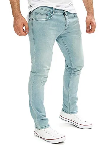 WOTEGA Herren Jeanshose Alistar - Slim Fit, Hellblau (Cloud Blue 144306) - Moderne Slim Fit Herren Jeans mit normaler Leibhöhe und hochwertiger Baumwollmischung. Perfekte Passform und zeitloses Design für viele Anlässe. Pflegeleicht und ideal für den Alltag.