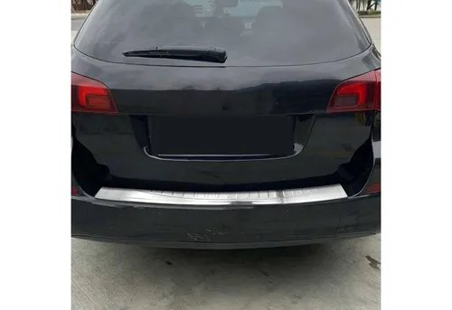 OMAC Ladekantenschutz für Mini Countryman R60 - Abdeckblenden - Hochwertiger Edelstahl-Ladekantenschutz für Mini Countryman R60, rostbeständig und einfach zu montieren, schützt vor Kratzern und verleiht Ihrem Fahrzeug ein elegantes Aussehen.