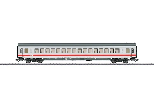 Märklin H0 43775 Intercity Großraumwagen 1. Klasse der DB - Personenwagen der Epoche V, Wechselstrom mit Lichtfunktion – ideal für Modellbahner, die realistische Details schätzen.